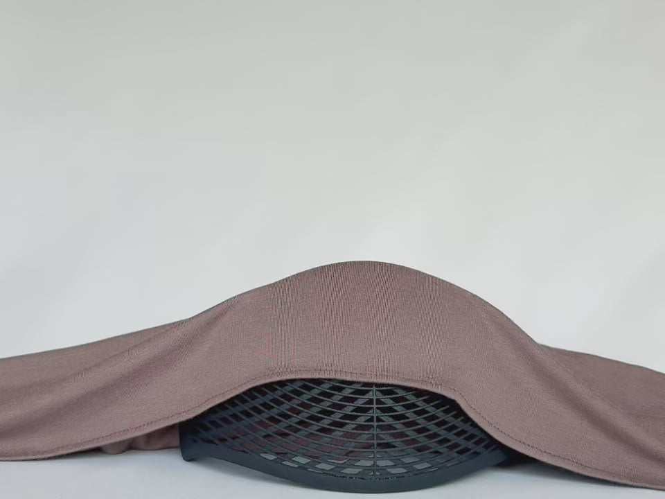Premium Jersey Hijab in taupe mit dem Bonbana Undercap #farbe_taupe